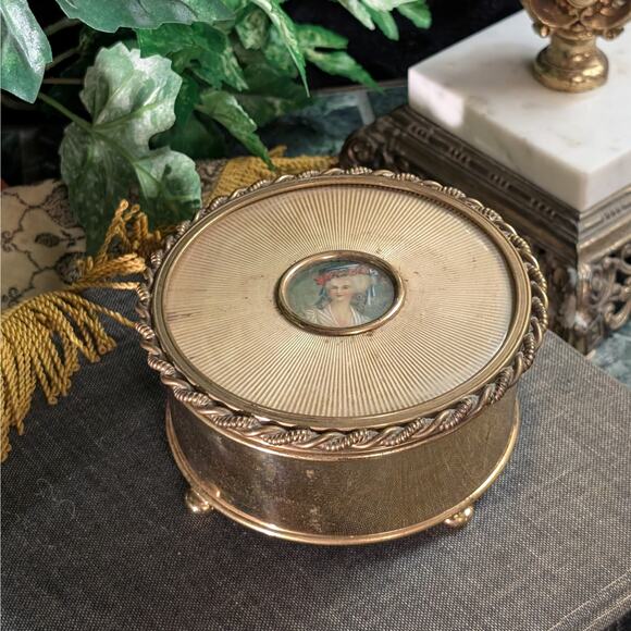 Antique Ormolu Gold Gilt Apollo Round Lidded Portrait Trinket Powder Casket Box - Picture 3 of 8